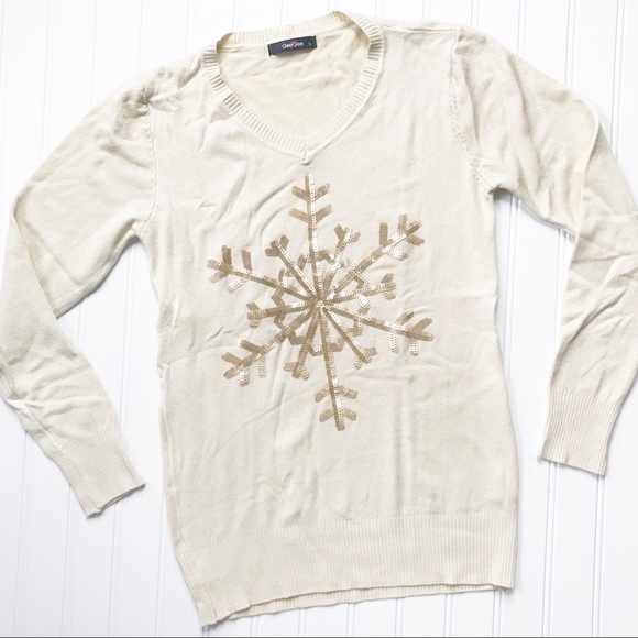 Snowflake Dreams sweater - Picture 2 of 4